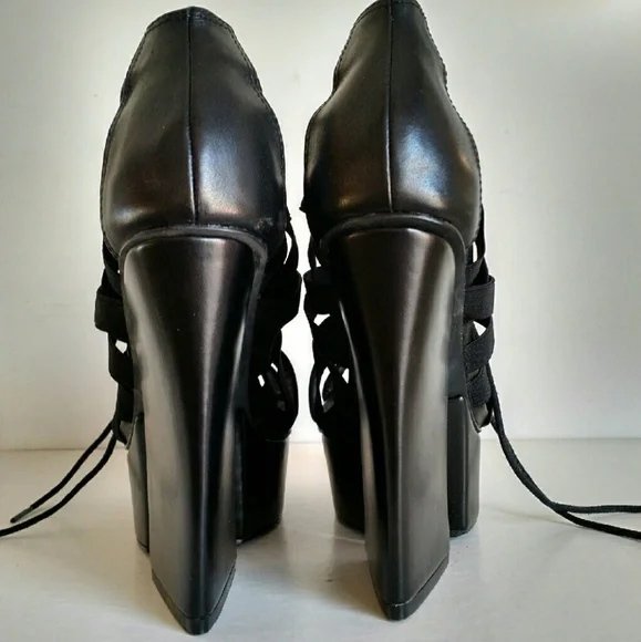 SOLD - New Anthro SHELLYS LONDON Laufer Goth Leather sexy platform strappy heels - Picture 4 of 8